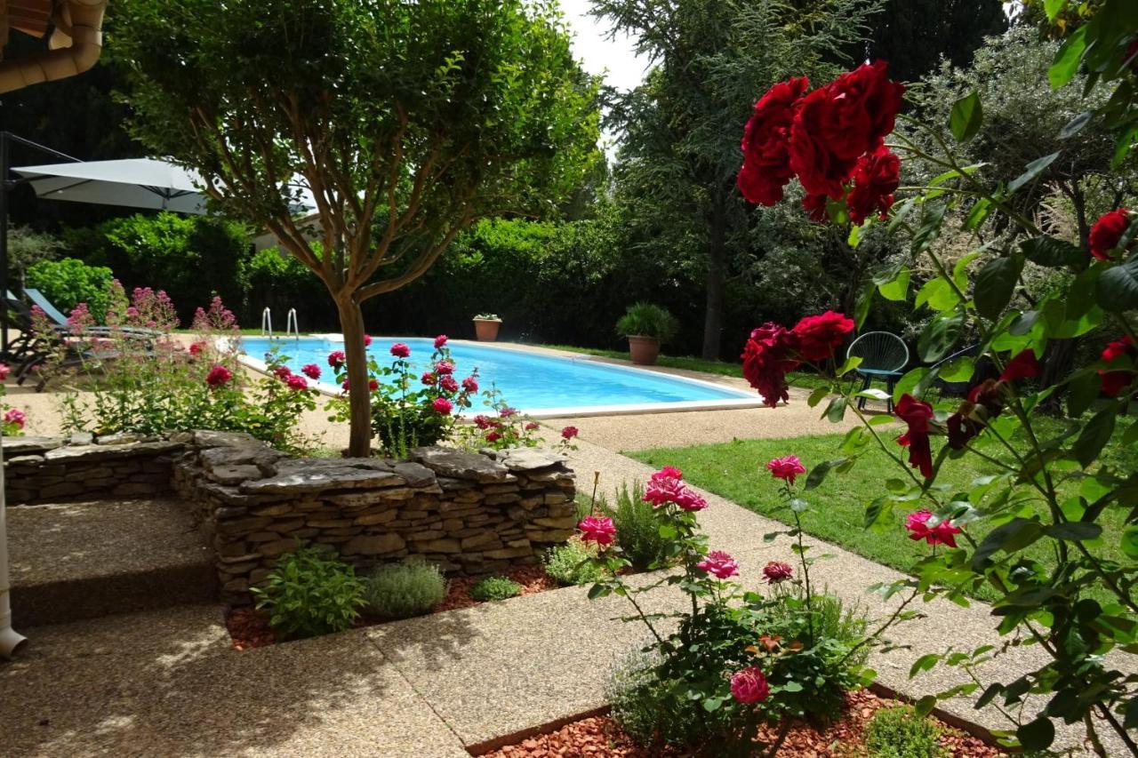 Вилла The Blue Tit - Private Swimming Pool Л'Иль-сюр-ла-Сорг Экстерьер фото