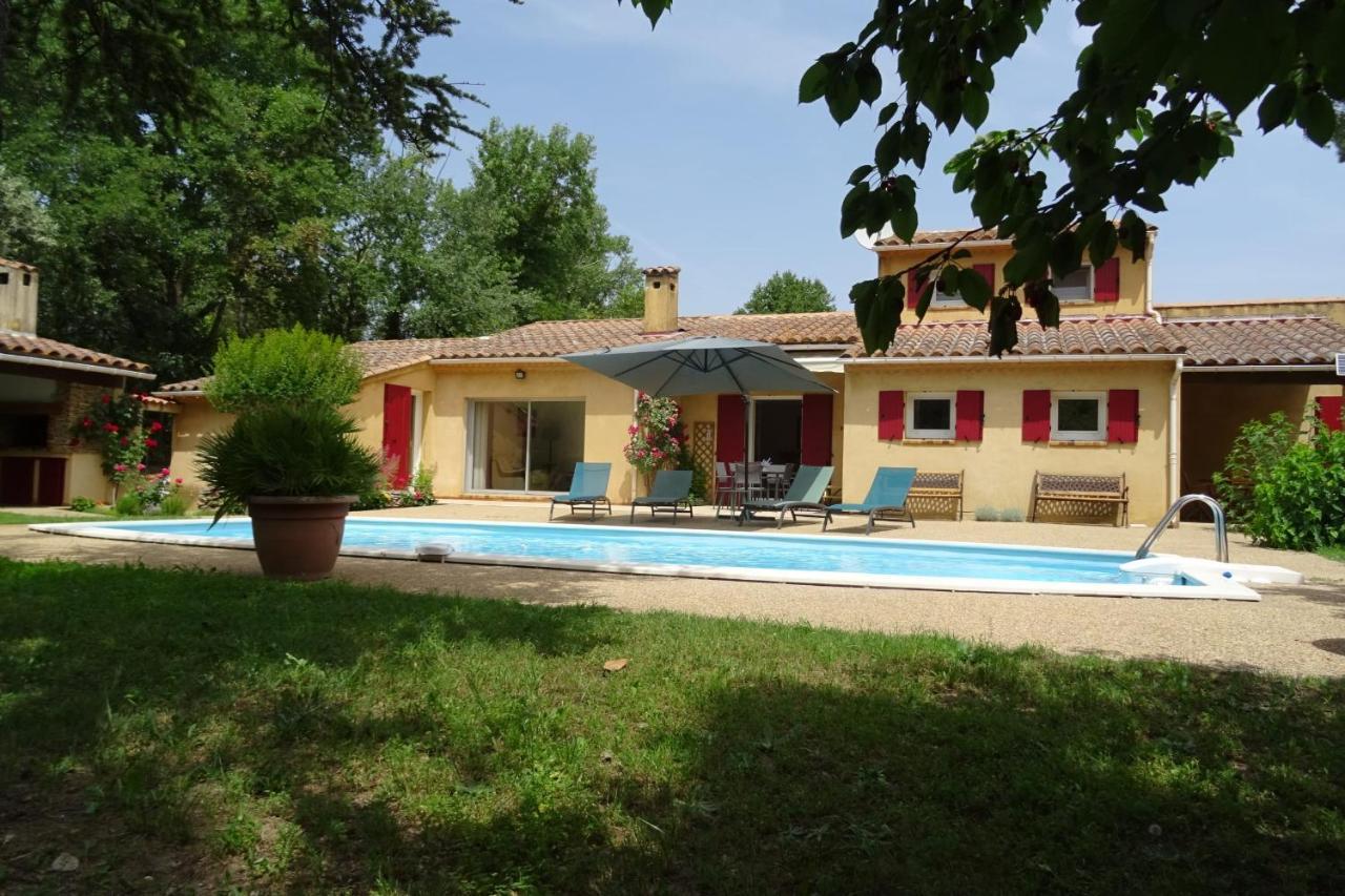 Вилла The Blue Tit - Private Swimming Pool Л'Иль-сюр-ла-Сорг Экстерьер фото